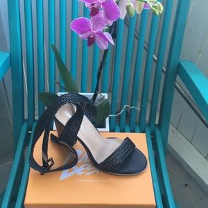 Black ankle strap sandal NWOT